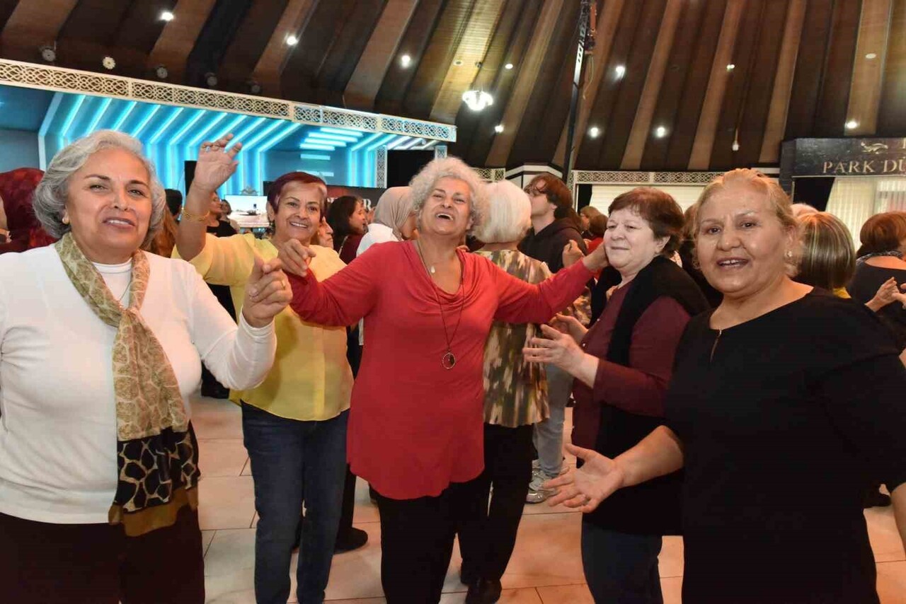 KEPEZ BELEDİYESİ’NİN GELENEKSEL HALE GETİRDİĞİ KADINLAR MATİNESİ, BU HAFTA AKDENİZ ÜNİVERSİTESİ...