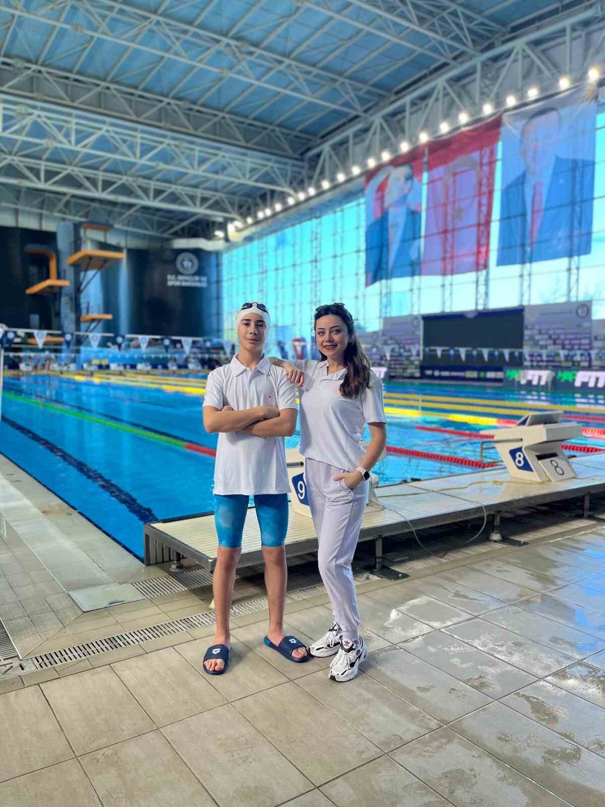 KIRŞEHİR GENÇLİK SPOR YÜZME KULÜBÜ SPORCUSU KEREM DARAN, YÜZME KARİYERİNDE ÖNEMLİ BİR BAŞARIYA...