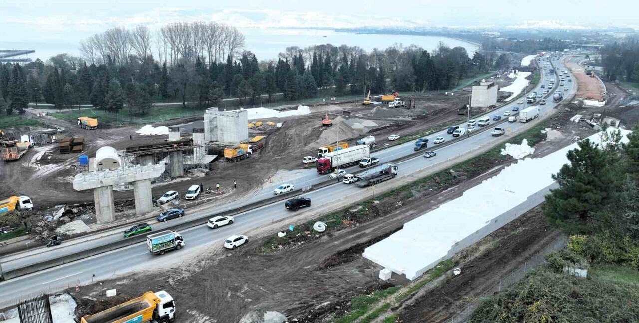 KOCAELİ'DE BAŞİSKELE İLE İZMİT ARASINDAKİ TRAFİĞİ RAHATLATACAK DEV ULAŞIM PROJESİNDE KULLANILAN...