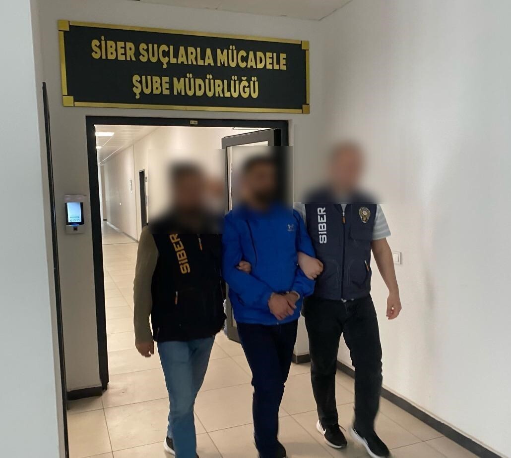 KOCAELİ'NİN DİLOVASI İLÇESİNDE PARFÜM FABRİKASI YANGININDA HAYATINI KAYBEDENLERE YÖNELİK SOSYAL...