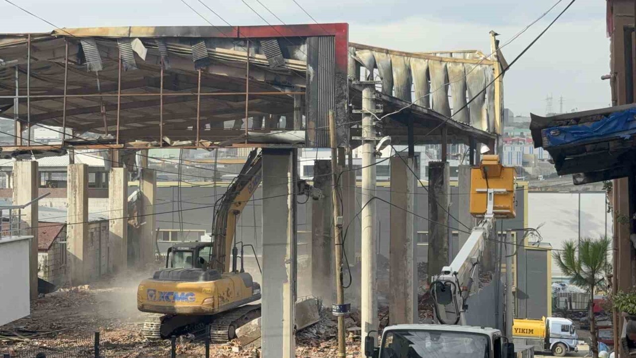 KOCAELİ’NİN DİLOVASI İLÇESİNDE 7 KİŞİNİN HAYATINI KAYBETTİĞİ, 6 KİŞİNİN YARALANDIĞI KOZMETİK...