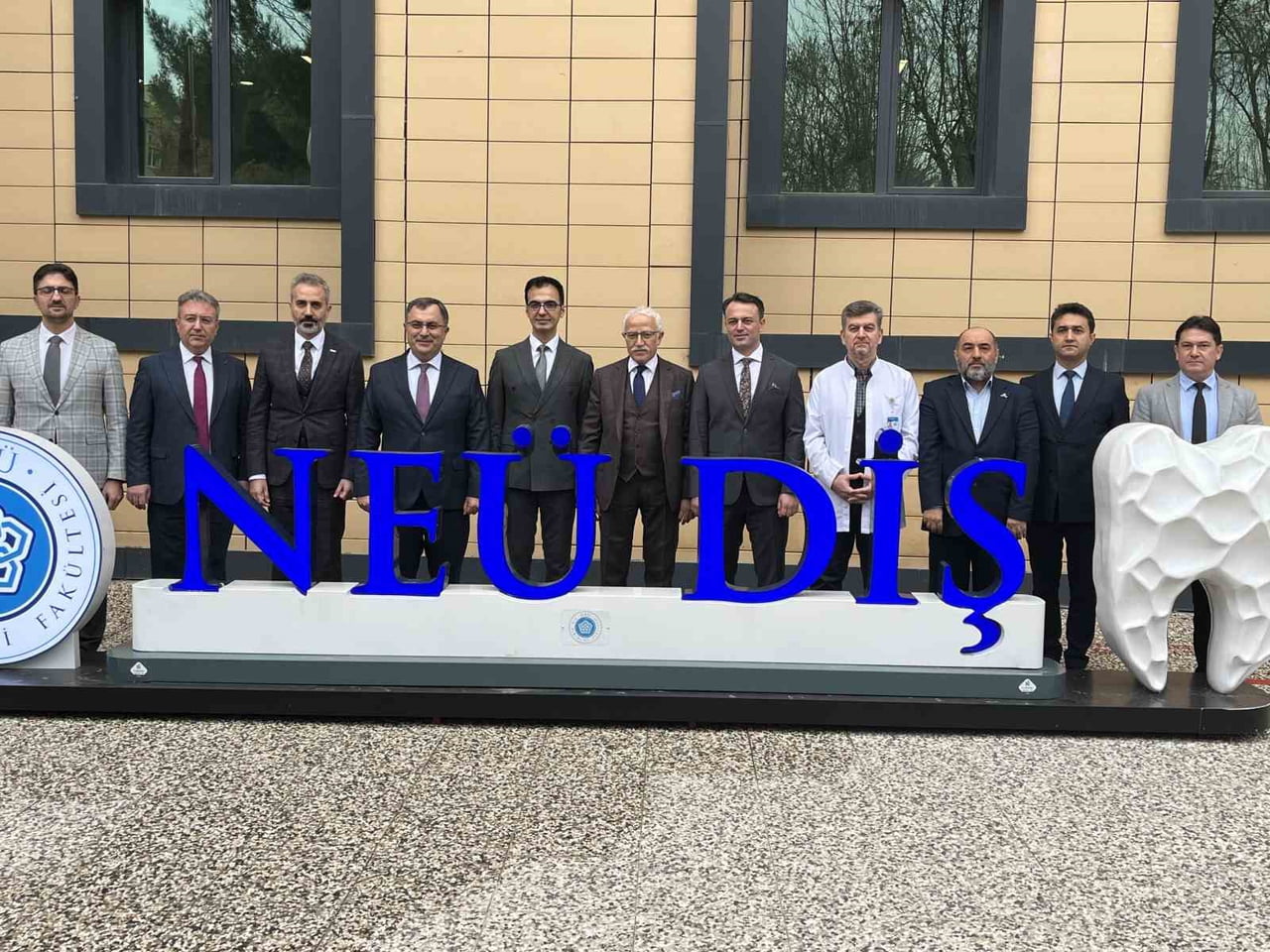 KONYA'DA NECMETTİN ERBAKAN ÜNİVERSİTESİ (NEÜ) DİŞ HEKİMLİĞİ FAKÜLTESİ DİJİTAL SİMÜLASYON MERKEZİ...