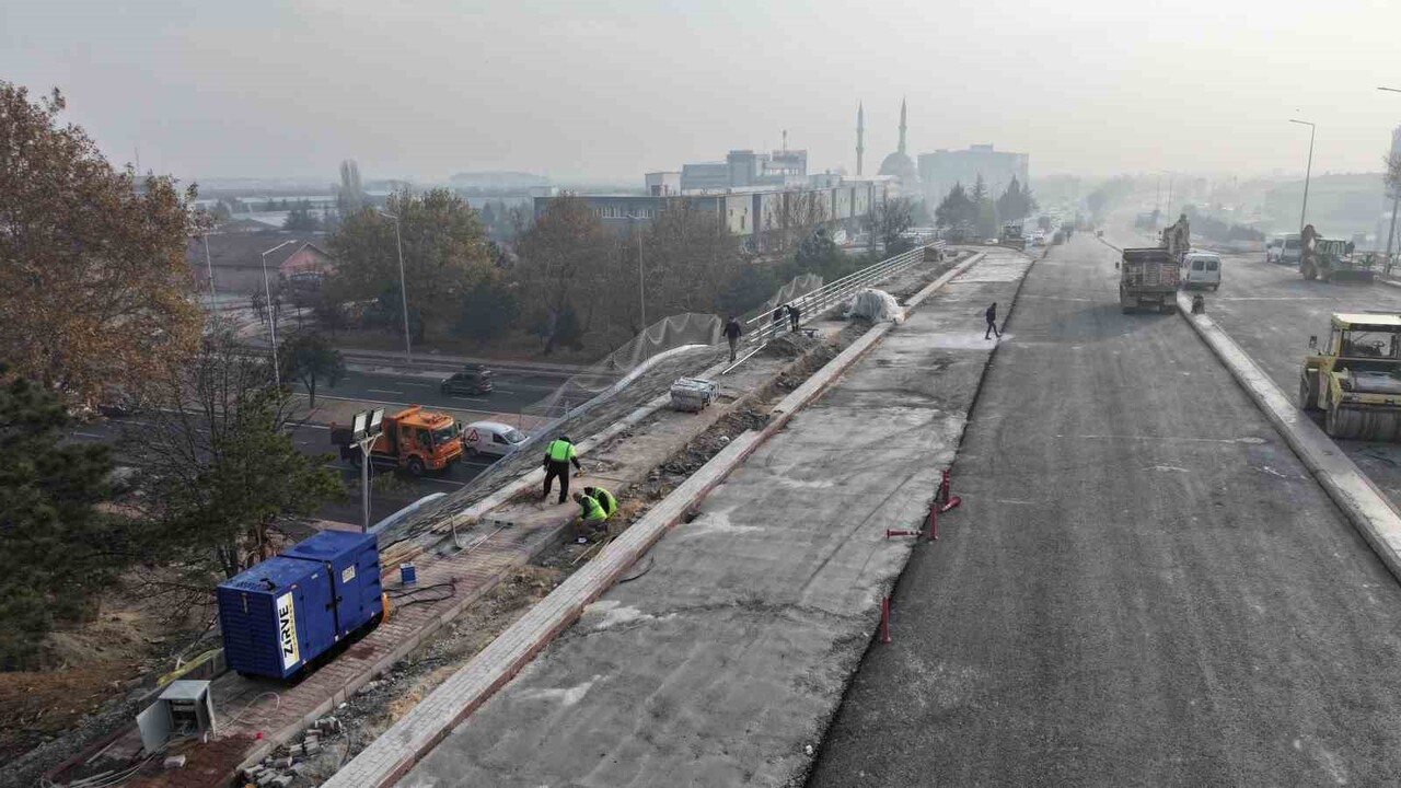 KONYA BÜYÜKŞEHİR BELEDİYESİ'NİN, ANKARA YOLU İLE ADANA ÇEVREYOLU KESİŞİMİNDEKİ MARANGOZLAR KÖPRÜLÜ...
