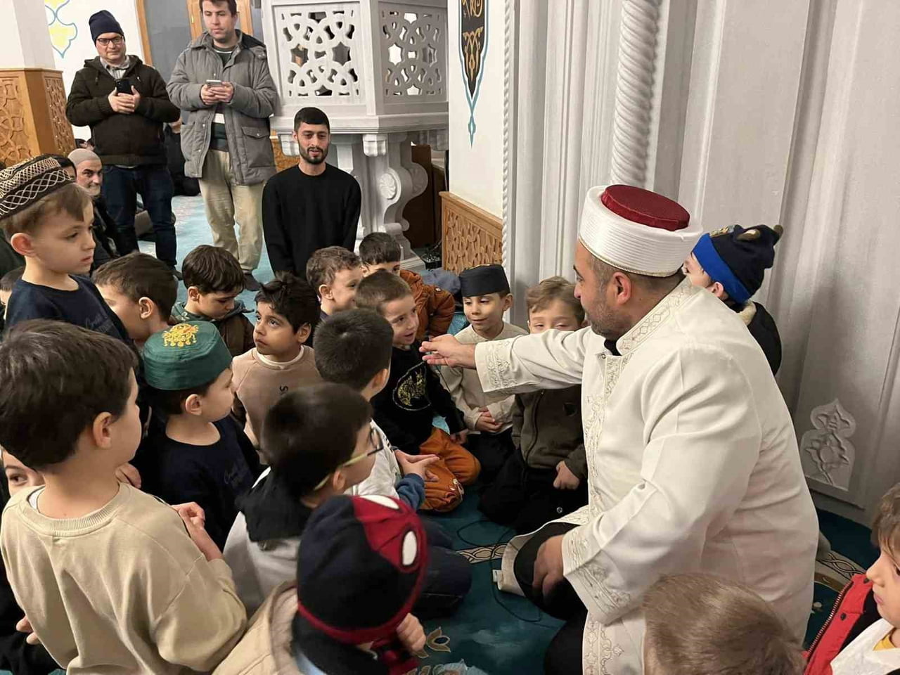 KONYA’NIN BEYŞEHİR İLÇESİNDE MÜBAREK ÜÇ AYLARIN BAŞLANGICI, FENER ALAYI VE ŞİVLİLİK GELENEĞİNİN...