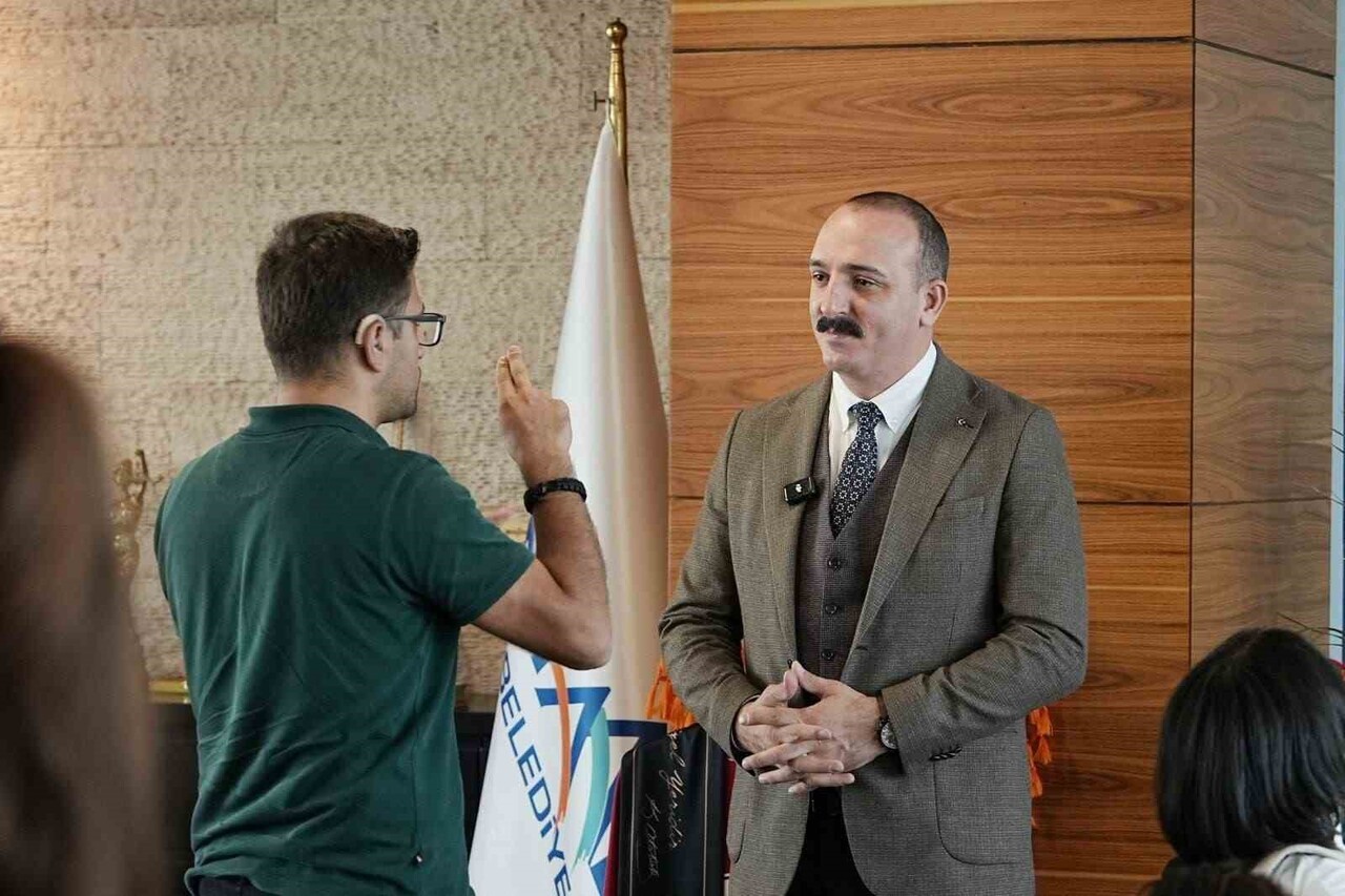 KONYAALTI BELEDİYE BAŞKANI CEM KOTAN, 3 ARALIK DÜNYA ENGELLİLER GÜNÜ DOLAYISIYLA KONYAALTI...