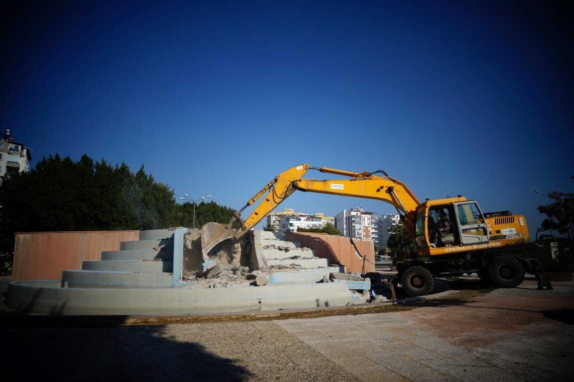 KONYAALTI ÇAYIRLI HACI MUSTAFA KARABULUT PARKI’NDA BULUNAN SÜS HAVUZU, İKLİM DEĞİŞİKLİĞİNE UYUM VE...