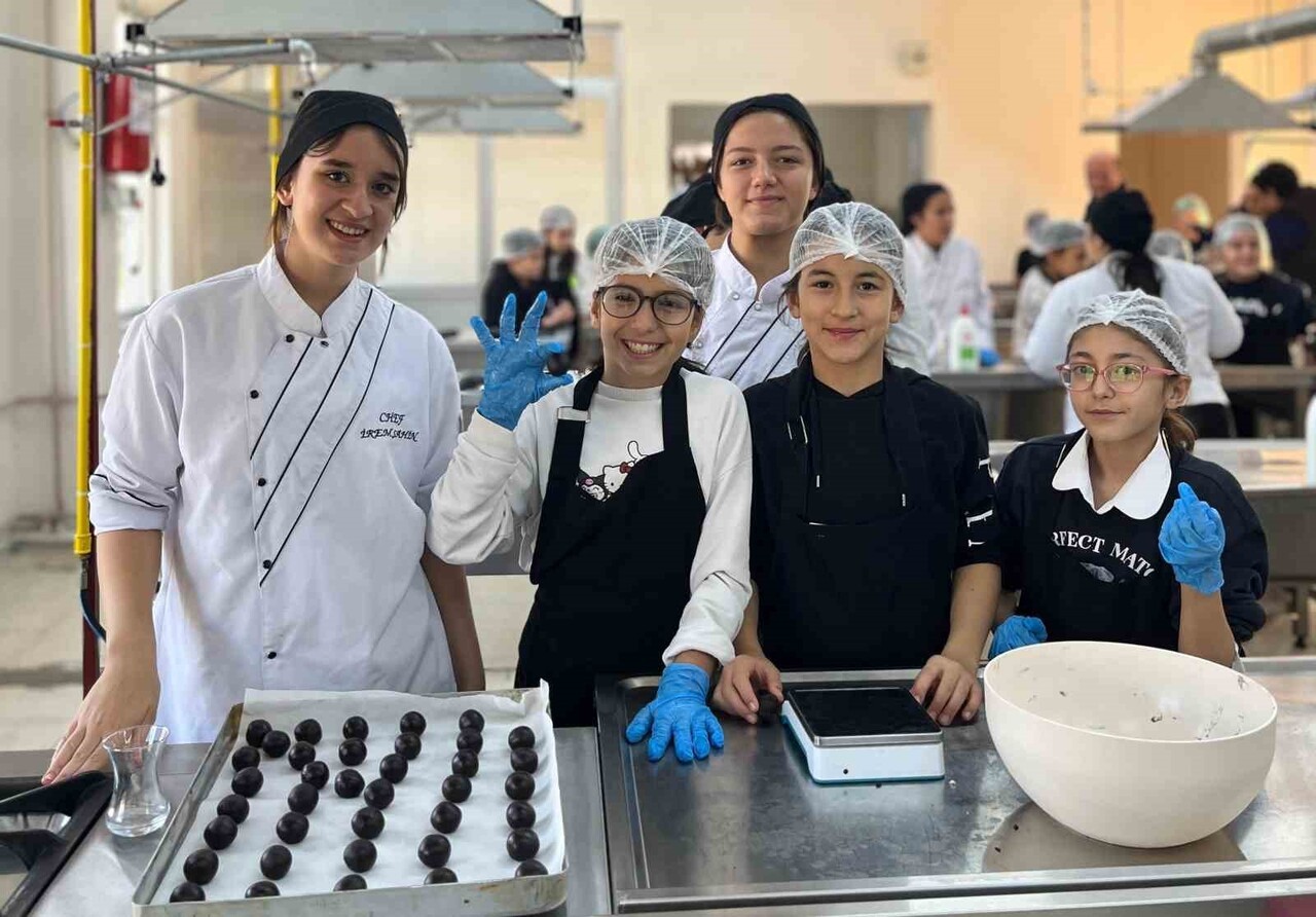 KÖŞK BEYKÖY POLİS ABLA ORTAOKULU 5.SINIF ÖĞRENCİLERİ, KÖŞK MESLEKİ VE TEKNİK ANADOLU LİSESİ...