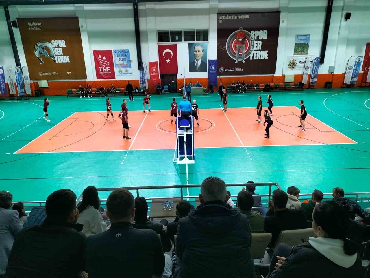 KÖYCEĞİZ’DE ÖDÜLLÜ VOLEYBOL TURNUVASI BAŞLADI