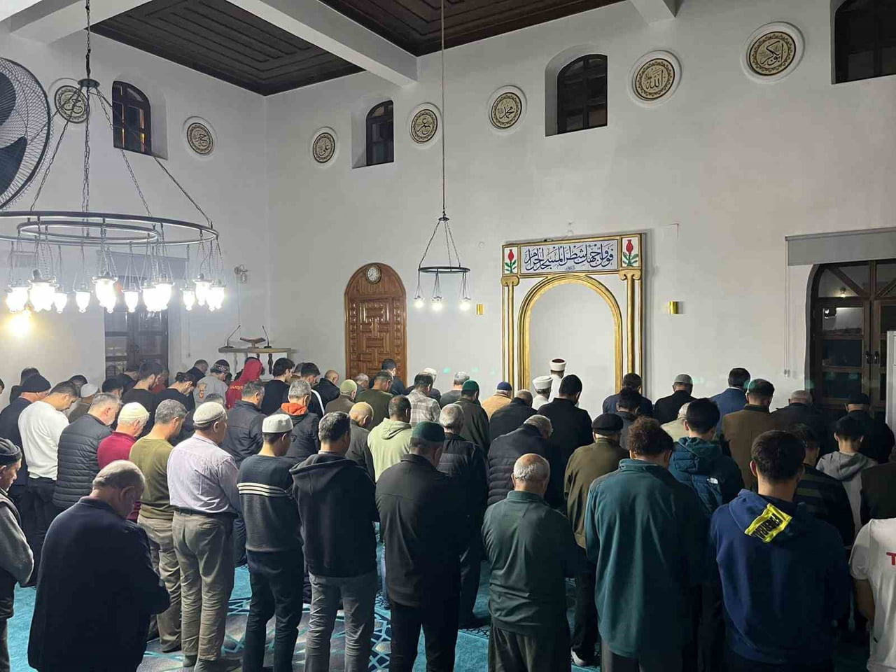 KÖYCEĞİZLİLER REGAİB KANDİLİNDE CAMİLERİ DOLDURDU