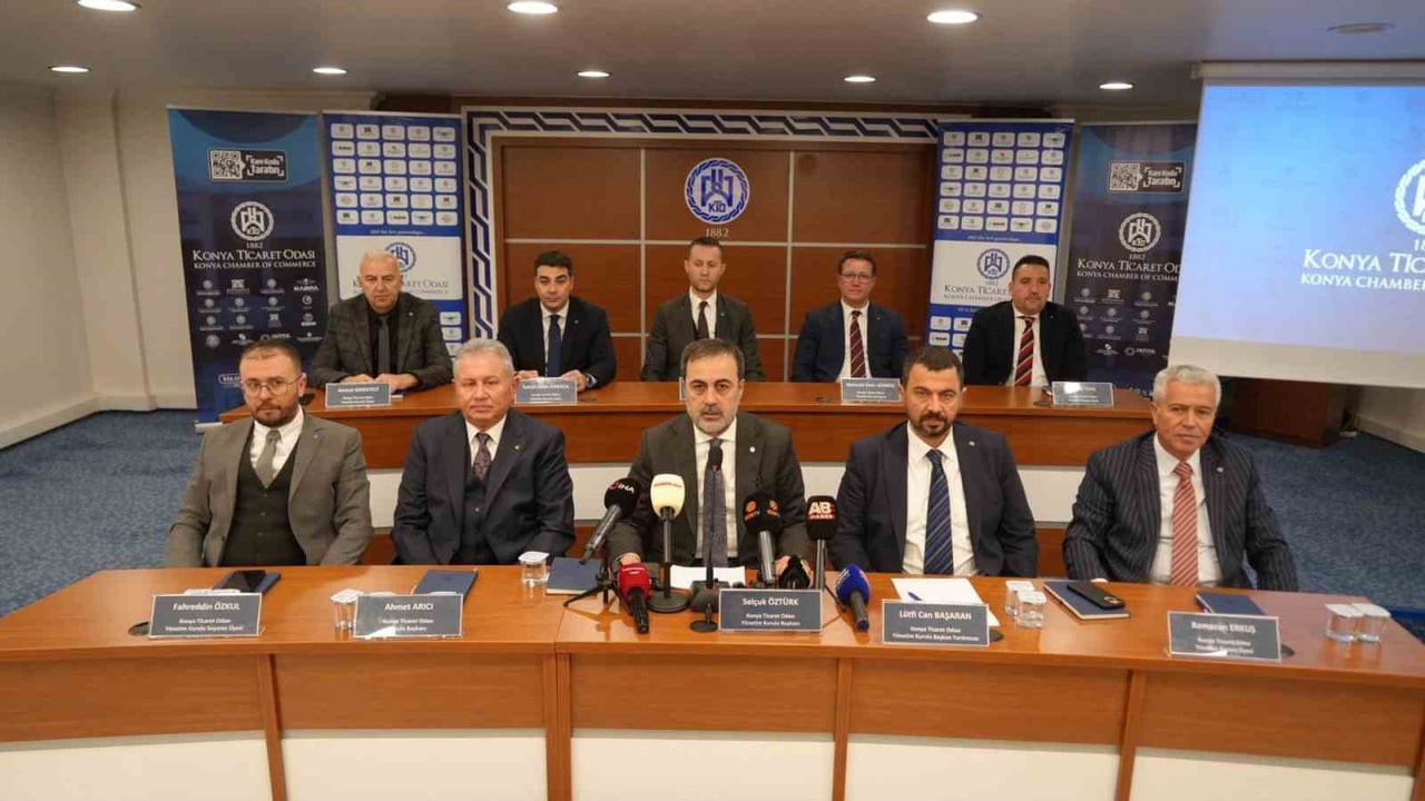 KTO BAŞKANI SELÇUK ÖZTÜRK, KONYA BASINIYLA BİR ARAYA GELEREK "EKONOMİDE 2025 DEĞERLENDİRMESİ VE...