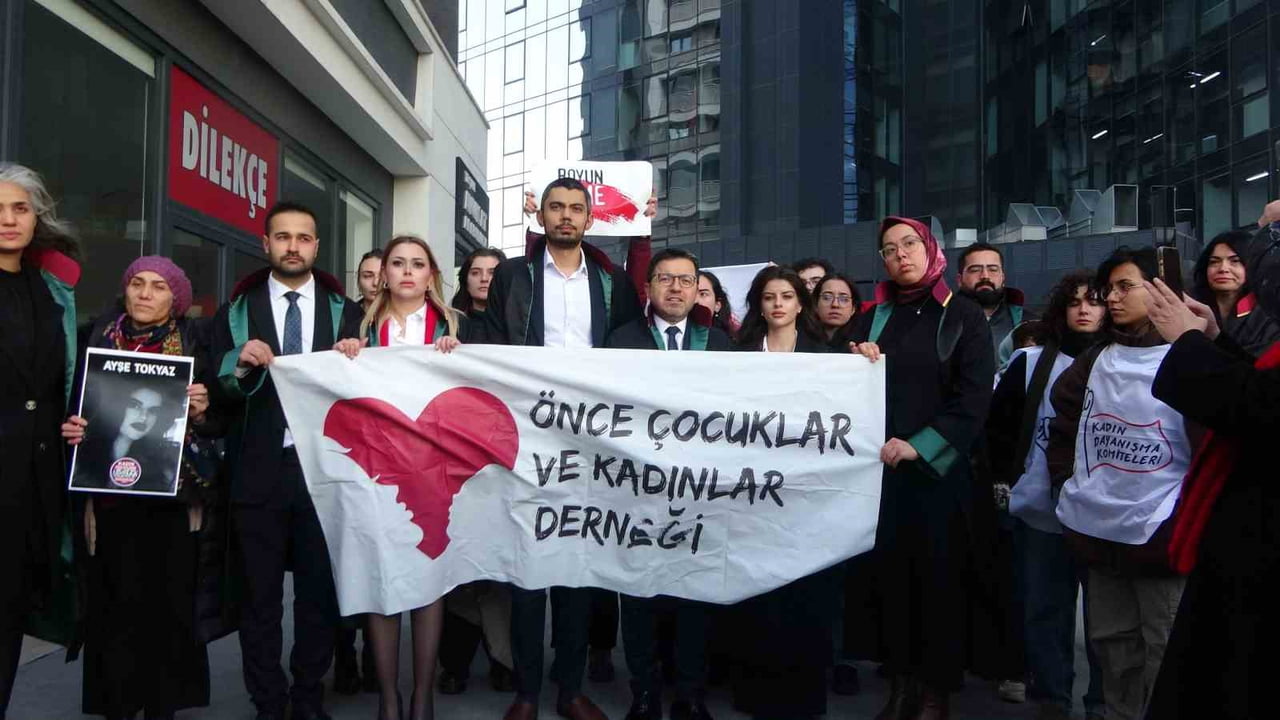 KÜÇÜKÇEKMECE'DE ESKİ POLİS MEMURU CEMİL KOÇ TARAFINDAN ÖLDÜRÜLEN VE CESEDİ BAVULLA YOL KENARINA...