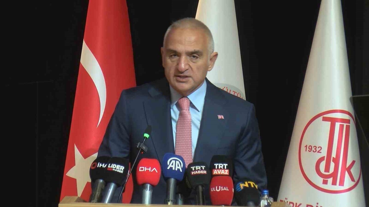 KÜLTÜR VE TURİZM BAKANI MEHMET NURİ ERSOY, "DİL, BİR MİLLETİN SADECE İLETİŞİM ARACI DEĞİL;...