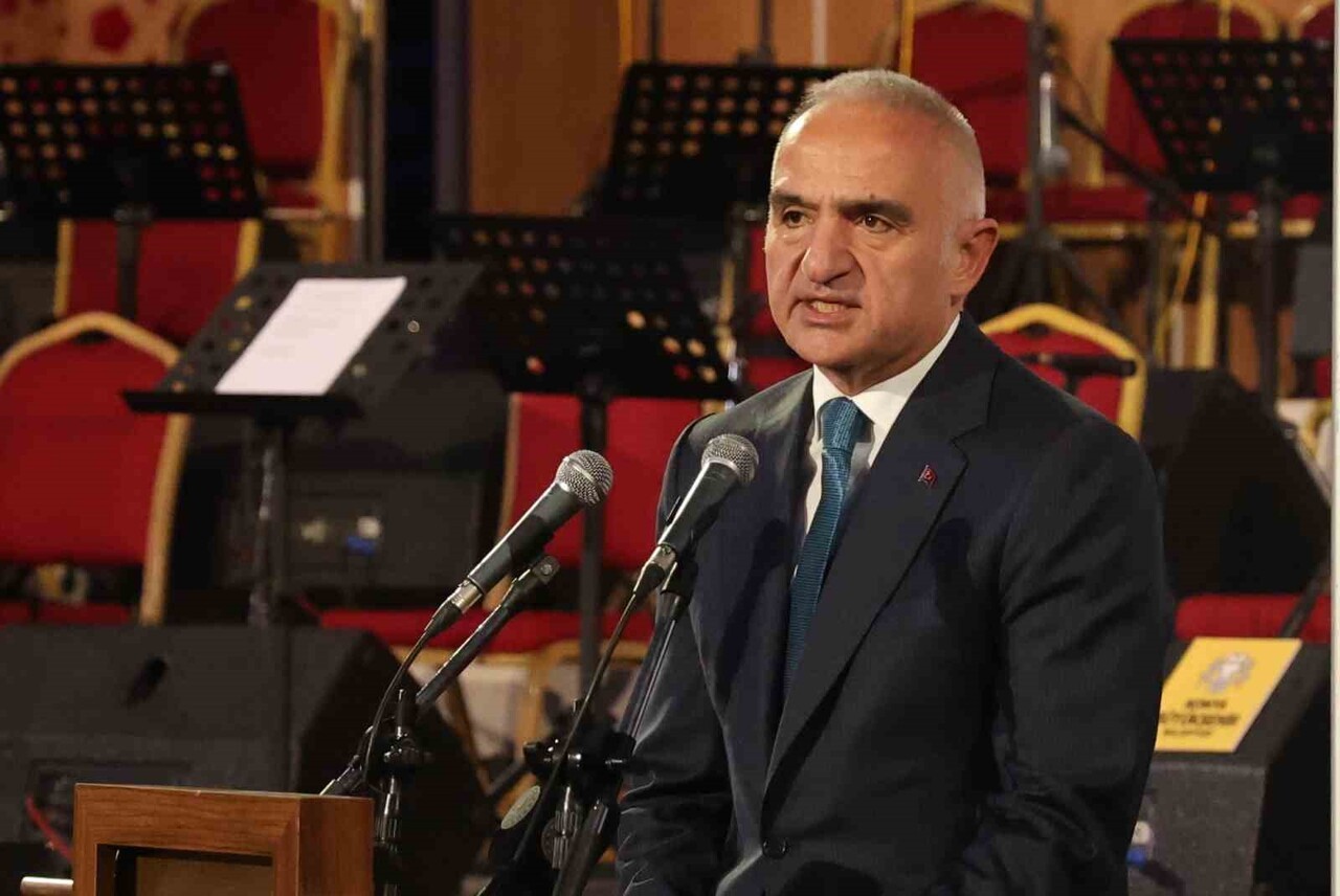 KÜLTÜR VE TURİZM BAKANI MEHMET NURİ ERSOY, " "HAZRETİ MEVLANA'YI ANLAMAK VE ANLATMAK; ONU ANARKEN...