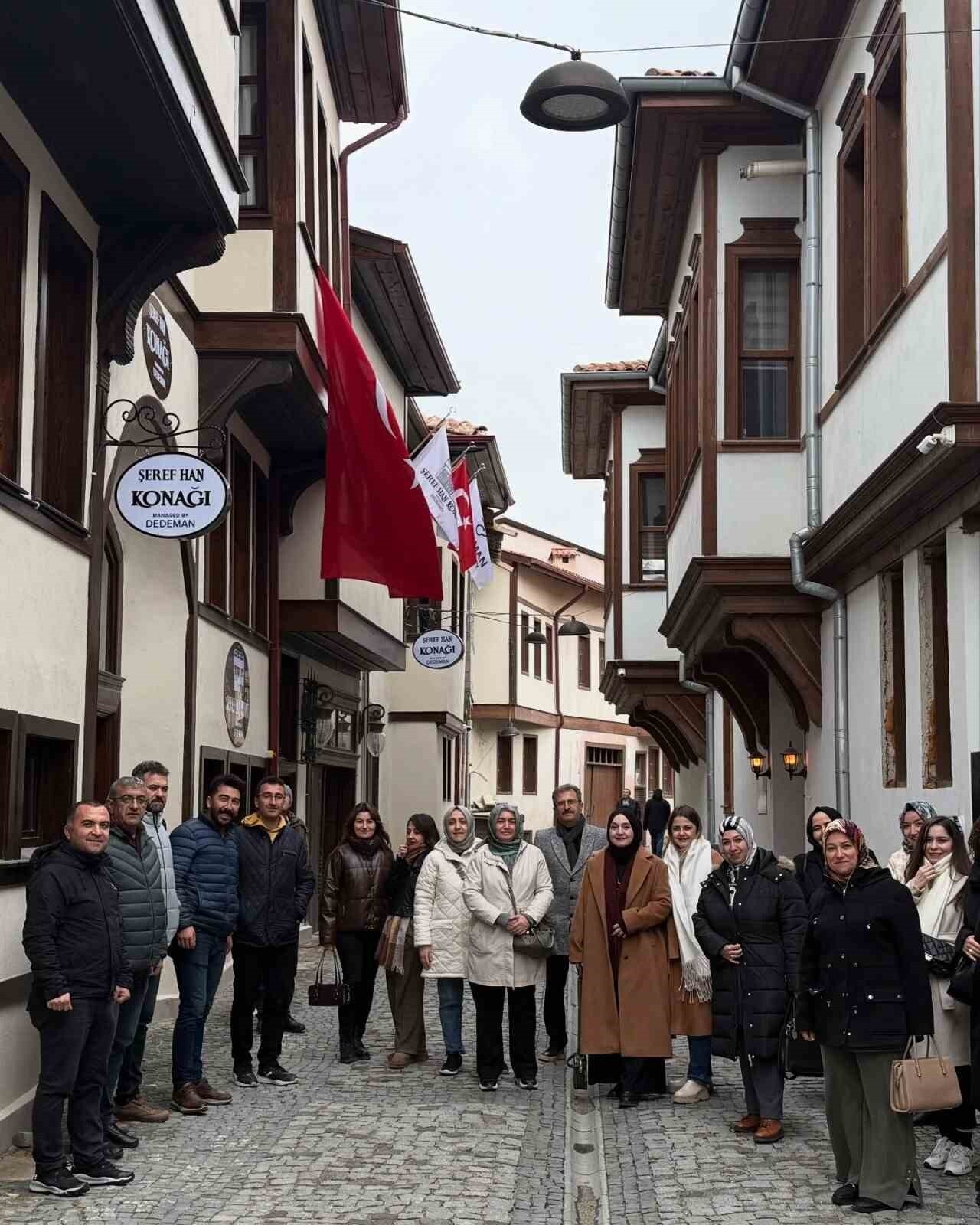 KÜTAHYA'YA "ŞEHİR VE KÜLTÜR" TEMALI GEZİ