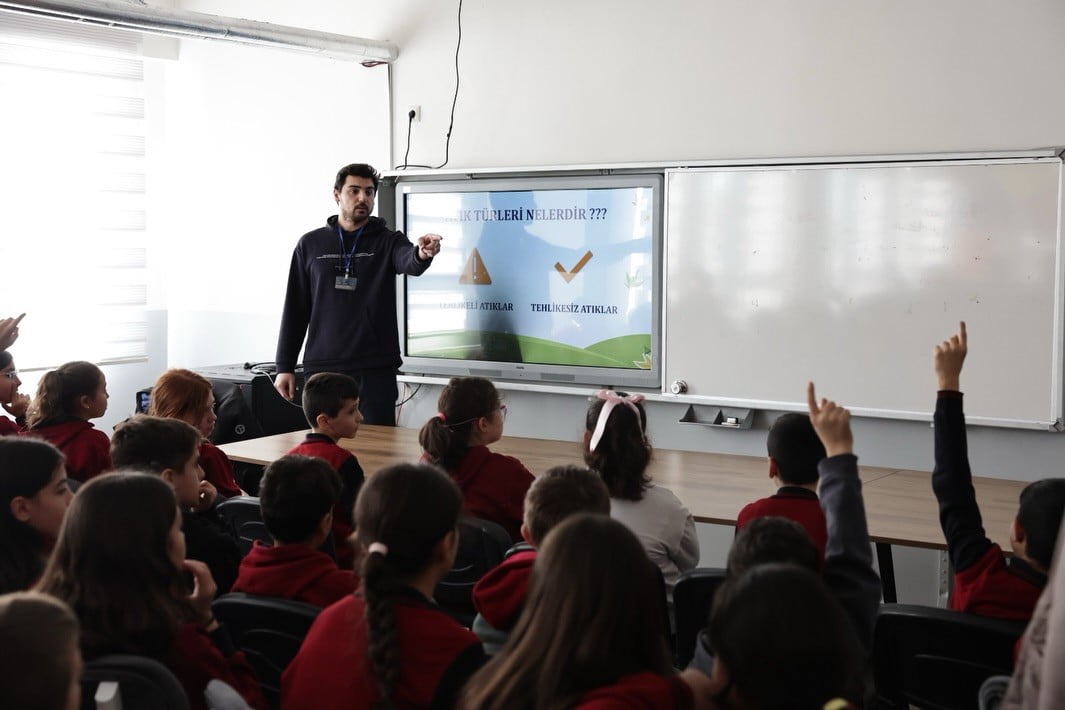 KÜTAHYA BELEDİYESİ’NDEN ÖĞRENCİLERE SIFIR ATIK EĞİTİMİ