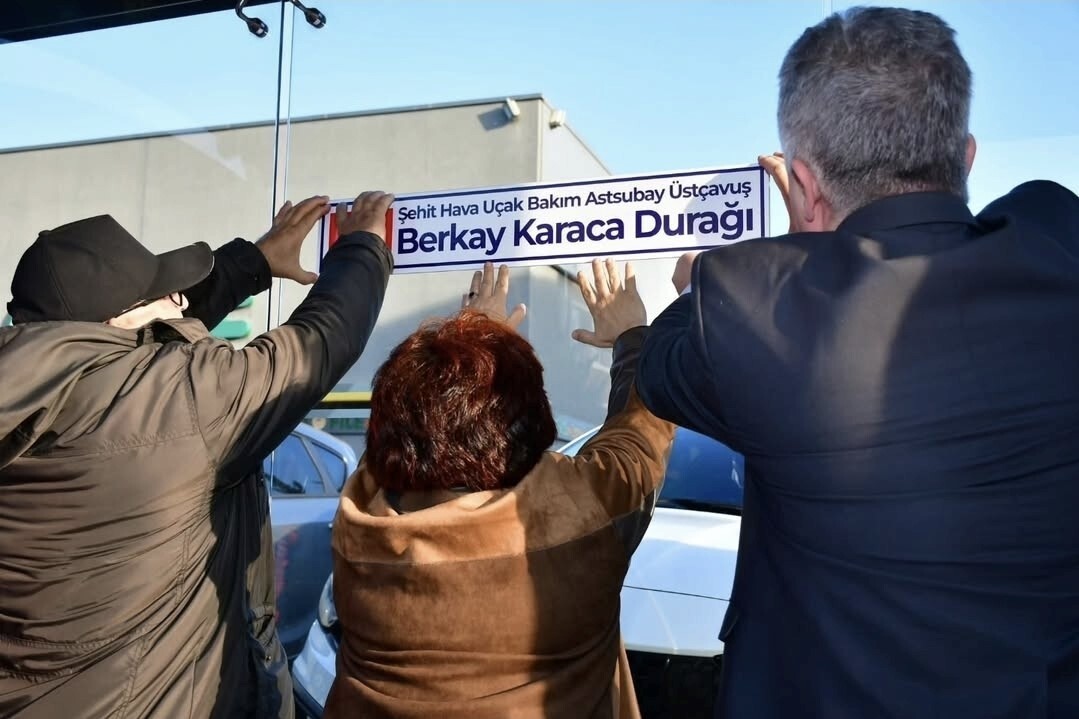 LÜLEBURGAZ'DA ŞEHİDİN İSMİ SOKAĞA VE DURAĞA VERİLDİ