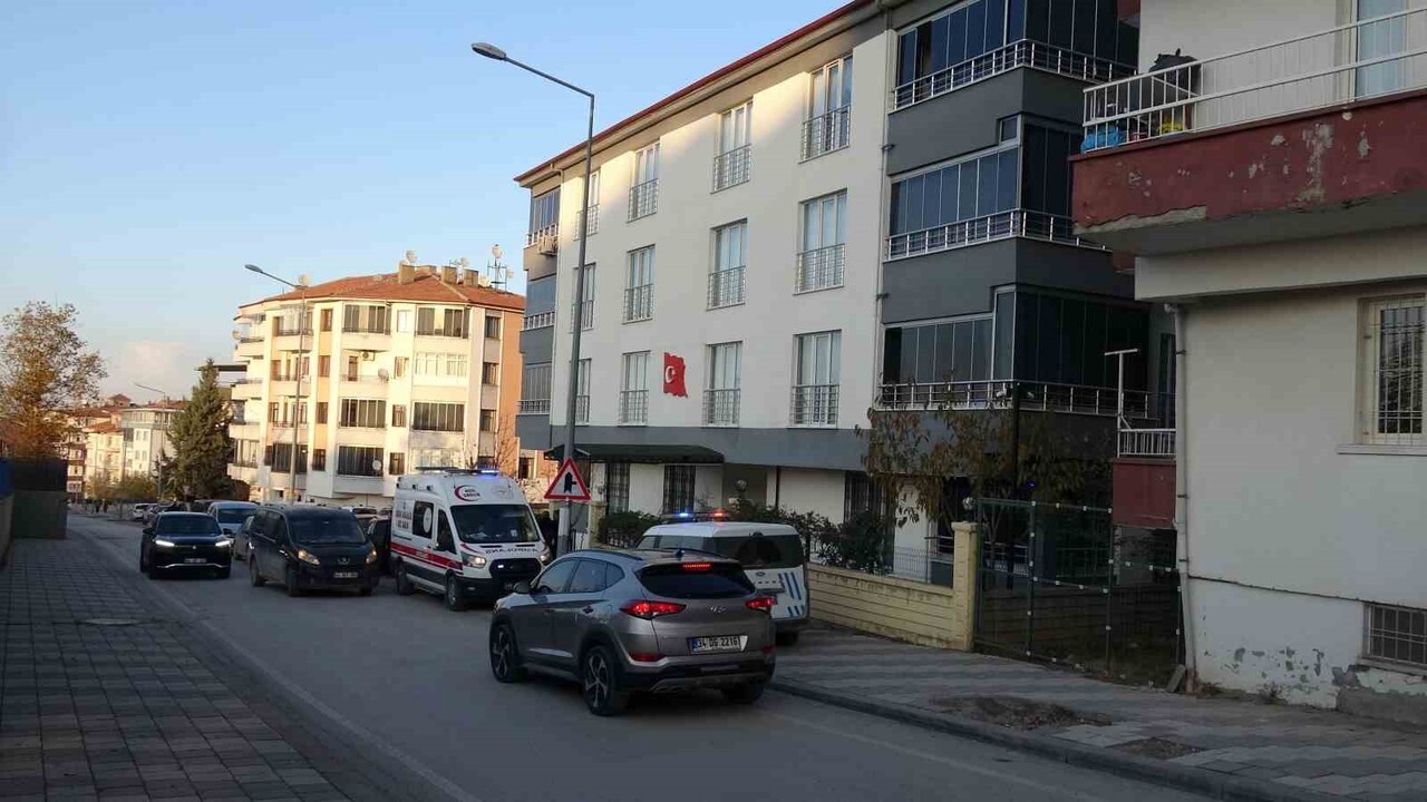 MALATYA’DA 61 YAŞINDAKİ KADIN YATAĞINDA ÖLÜ BULUNDU