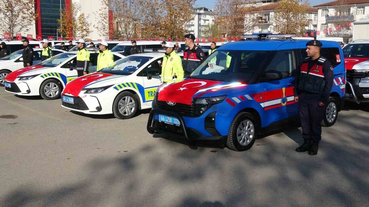 MALATYA GÜVENLİK FİLOSU GÜÇLENDİ: 67 YENİ ARAÇ HİZMETE ALINDI