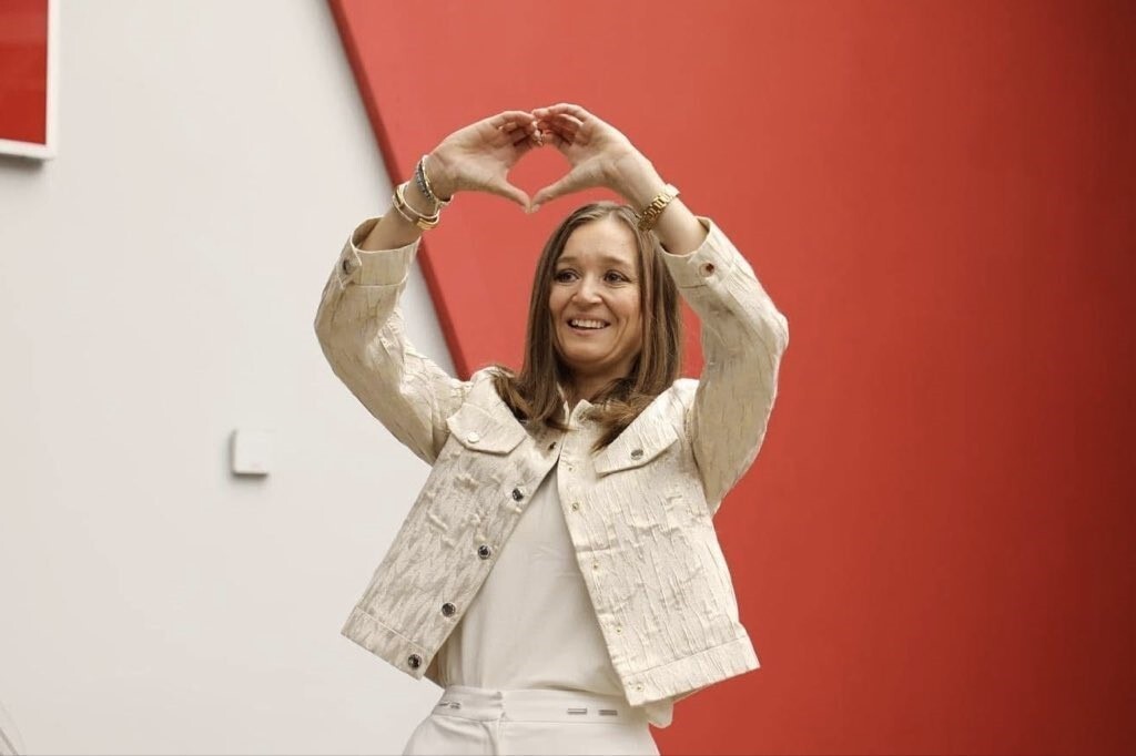 MANİSA'NIN ŞEHZADELER BELEDİYE BAŞKANI GÜLŞAH DURBAY, 14 GÜNDÜR TEDAVİ GÖRDÜĞÜ KOLON KANSERİ VE...