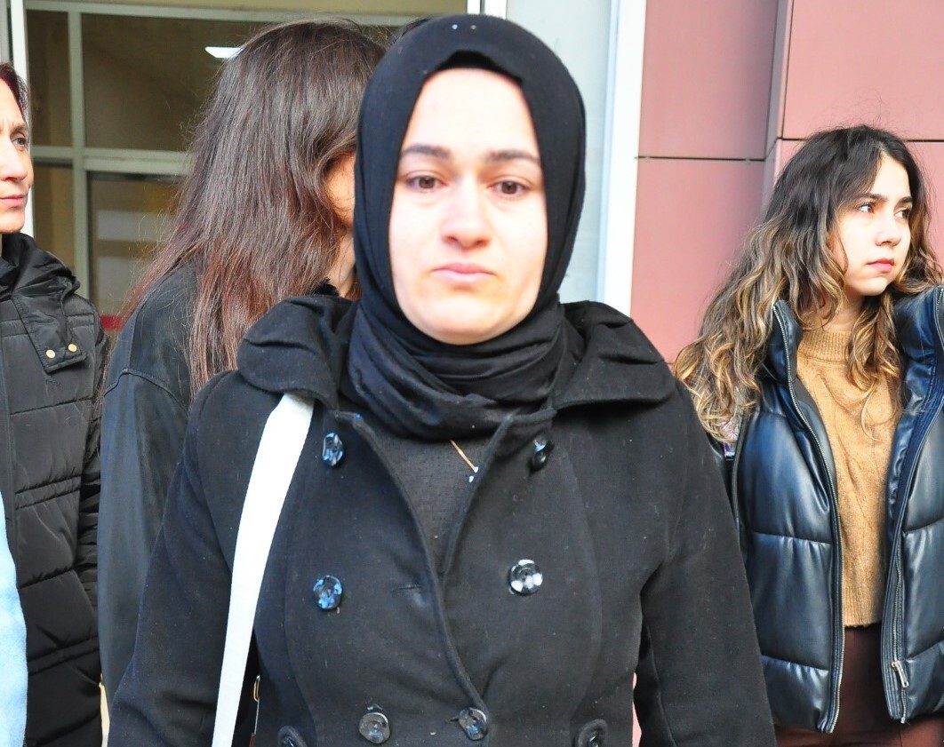 MANİSA'NIN YUNUSEMRE İLÇESİNDE BOŞANMA AŞAMASINDAKİ EŞİNİN CİNSEL SALDIRISINA DİRENDİĞİ İÇİN...