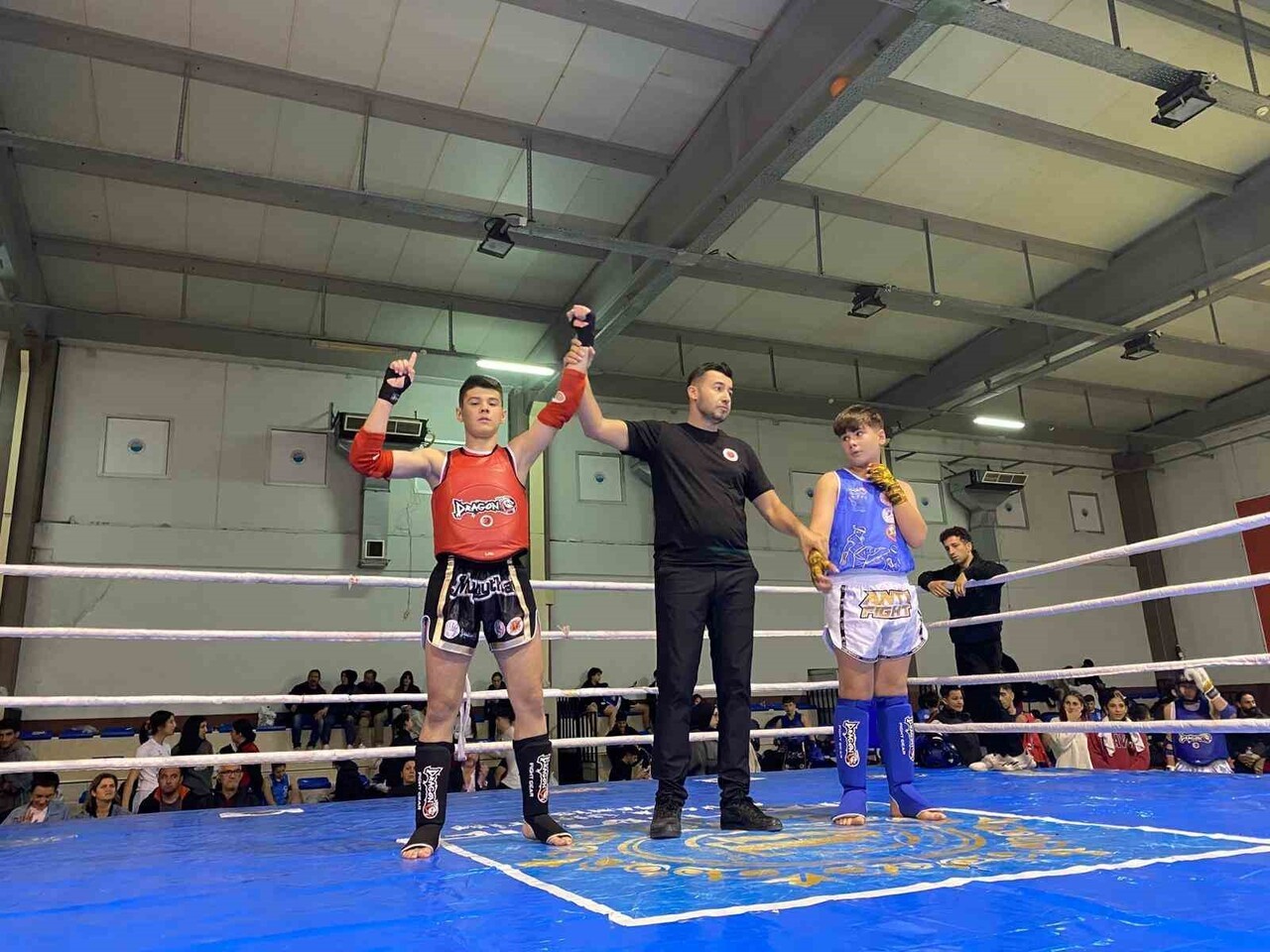 MANİSA BÜYÜKŞEHİR BELEDİYESİ DESTEKLİ 41 SPORCU, İZMİR’DEKİ 10 KASIM ATATÜRK’Ü ANMA MUAYTHAİ...