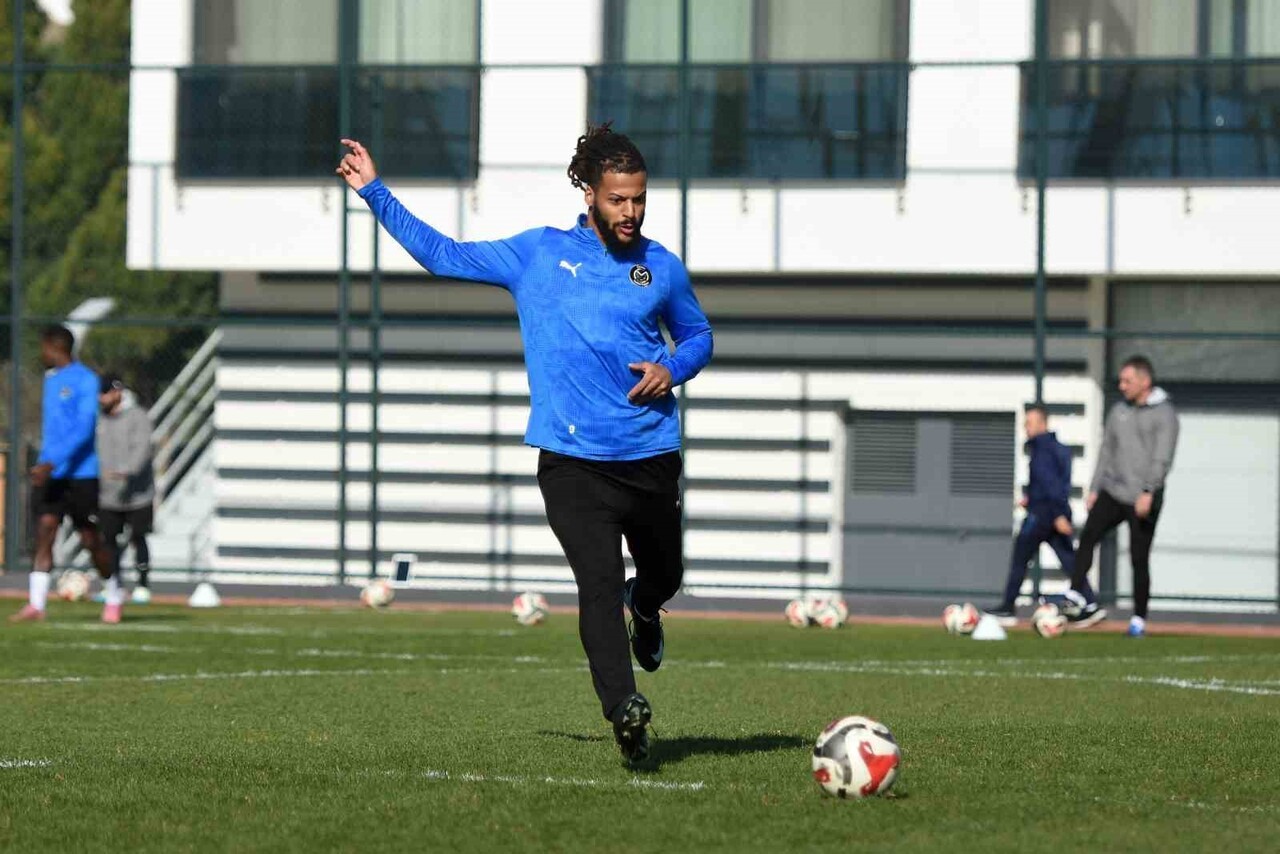 MANİSA FUTBOL KULÜBÜ, TRENDYOL 1. LİG 18. HAFTA MÜCADELESİNDE SAHASINDA AĞIRLAYACAĞI E. G. İ....