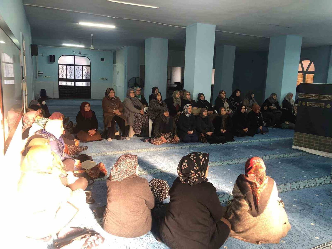 MANİSA’NIN SARIGÖL İLÇESİNDEN ÜMRE ZİYARETİNE GİDECEK VATANDAŞLAR İÇİN BİLGİLENDİRME SEMİNERİ...