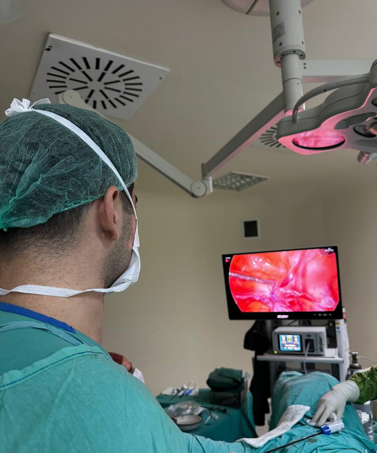 MANİSA’NIN SOMA DEVLET HASTANESİNDE İLK KEZ RAHİM VE MESANE SARKMALARININ TEDAVİSİNDE ALTIN...