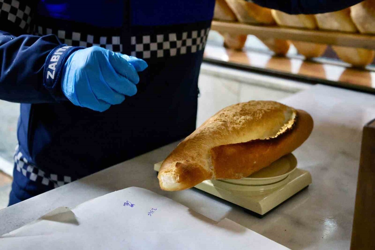 MENTEŞE BELEDİYE ZABITASINDAN ETİKET DENETİMİ