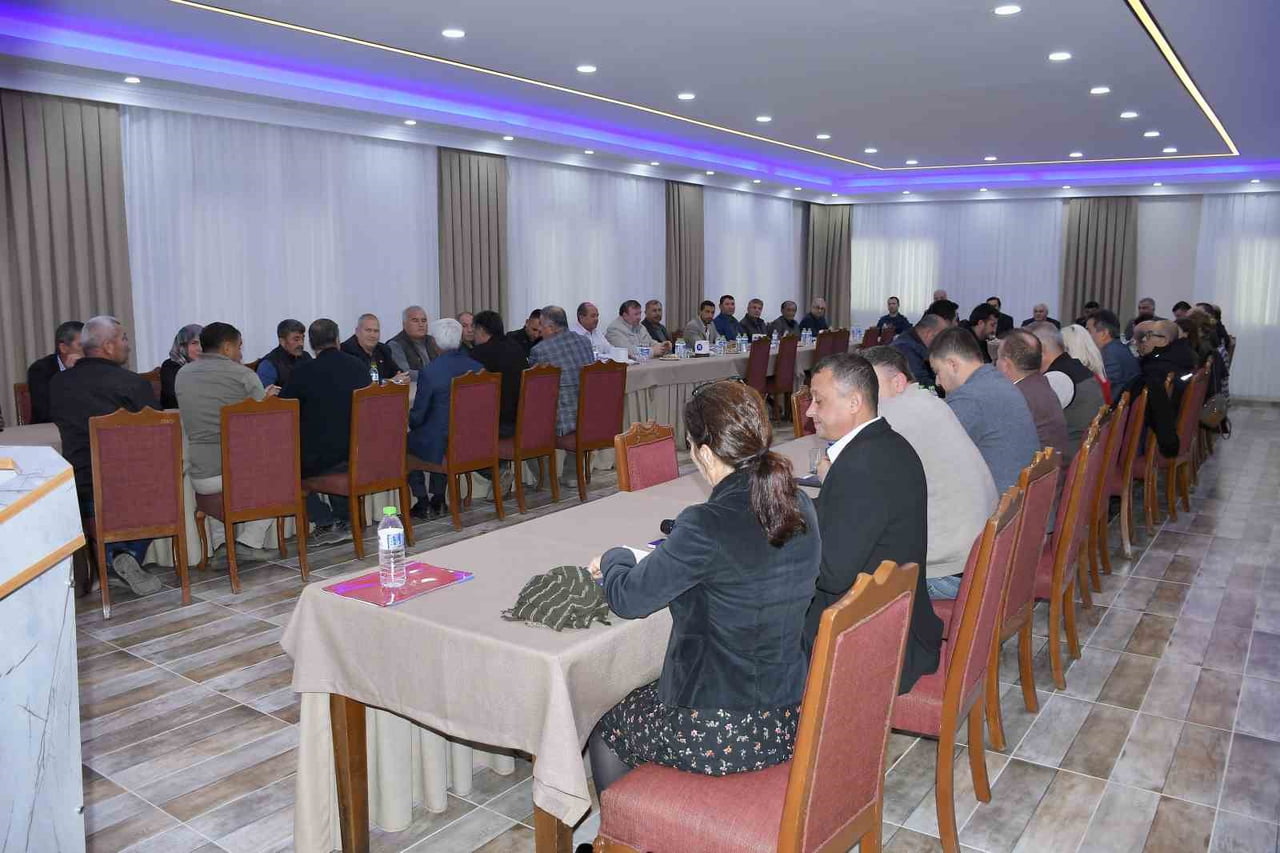 MERSİN'İN BOZYAZI İLÇESİNDE MUHTARLARLA İSTİŞARE TOPLANTISI GERÇEKLEŞTİRİLDİ.