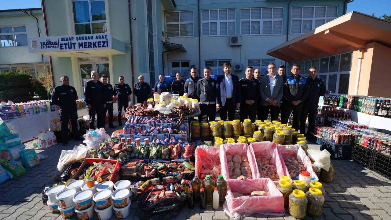 MERSİN'İN TARSUS İLÇESİNDE, YILBAŞI ÖNCESİ YAPILAN DENETİMLERDE HALK SAĞLIĞINI TEHDİT EDEN, SON...