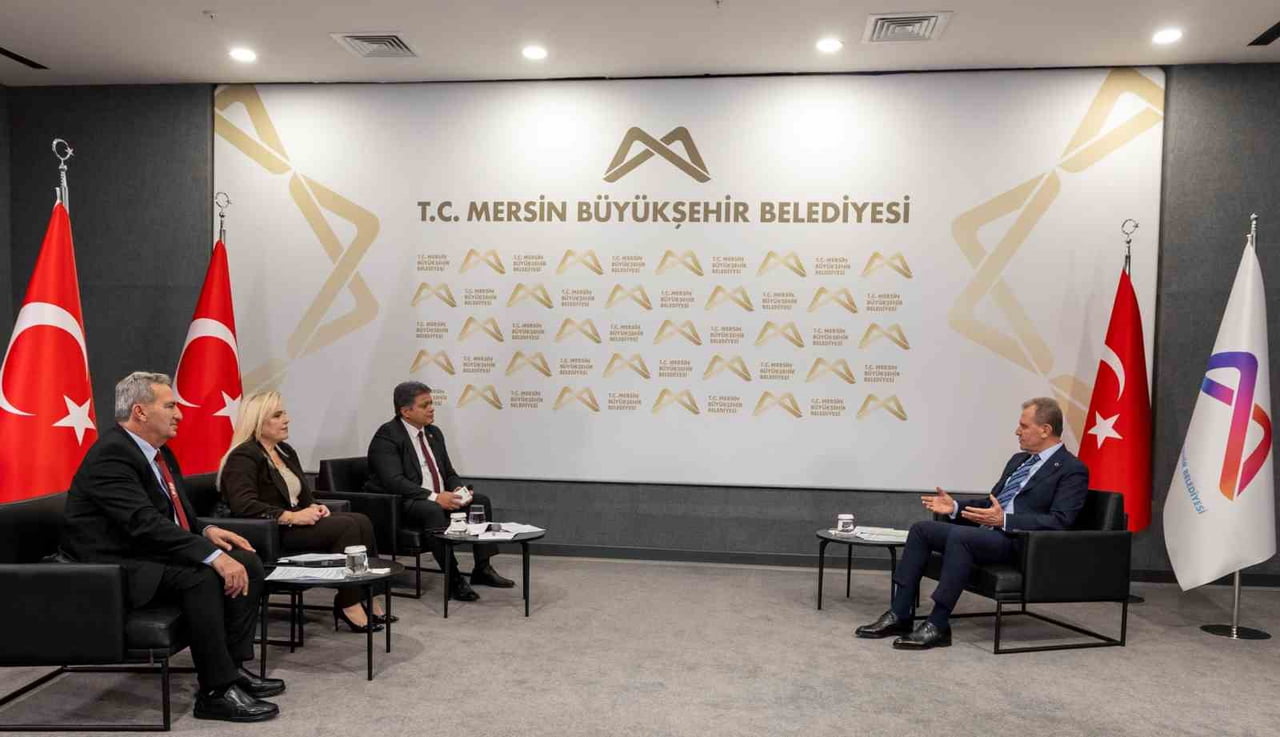 MERSİN BÜYÜKŞEHİR BELEDİYE BAŞKANI VAHAP SEÇER, YEREL TV VE RADYOLARDA GERÇEKLEŞTİRİLEN ORTAK...