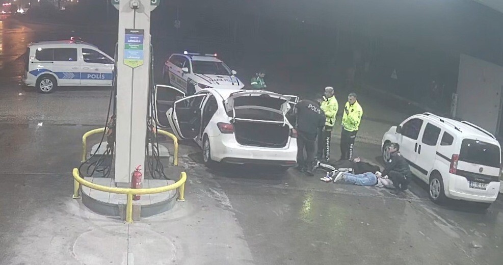 MERSİN’DE BİR GIDA İŞLETMESİNDE YAŞANAN VE YAKLAŞIK 1 MİLYON DOLARIN ÇALINDIĞI GASP OLAYI, POLİS...