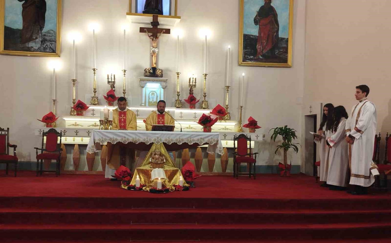 MERSİN’DE BULUNAN RUM ORTODOKS KİLİSESİNDE NOEL DOLAYISIYLA AYİN DÜZENLENDİ. AKDENİZ İLÇESİNDEKİ...