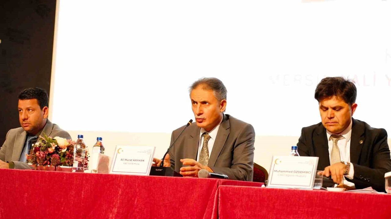 MERSİN’DE EĞİTİM ÖĞRETİM SÜREÇLERİNİN ELE ALINDIĞI BİLGİLENDİRME TOPLANTISI, VALİ YARDIMCISI ALİ...