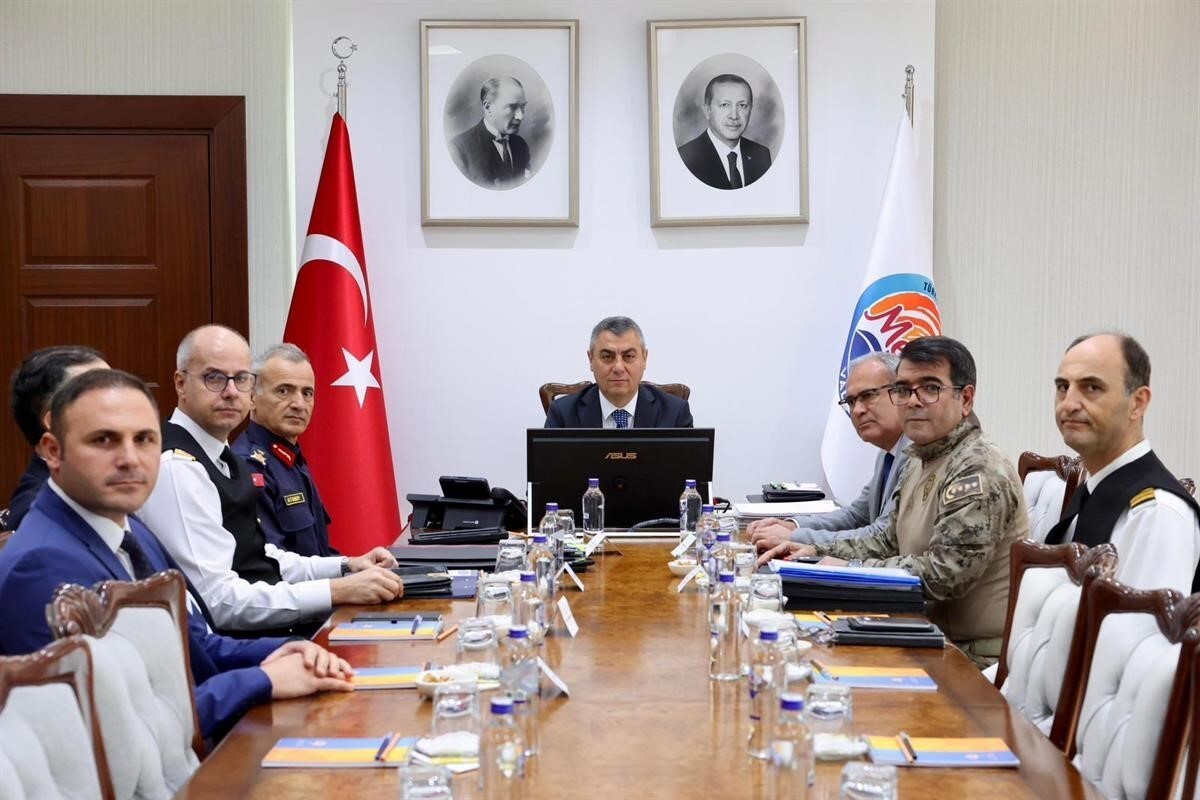 MERSİN VALİSİ ATİLLA TOROS BAŞKANLIĞINDA, GÜVENLİK VE ASAYİŞ DEĞERLENDİRME TOPLANTISI...