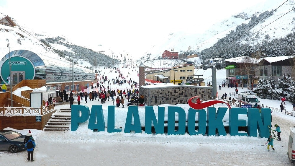 METEOROLOJİ GENEL MÜDÜRLÜĞÜ, GÜNCEL KAR KALINLIKLARINI AÇIKLADI. PALANDÖKEN KAYAK MERKEZİ’NDE KAR...