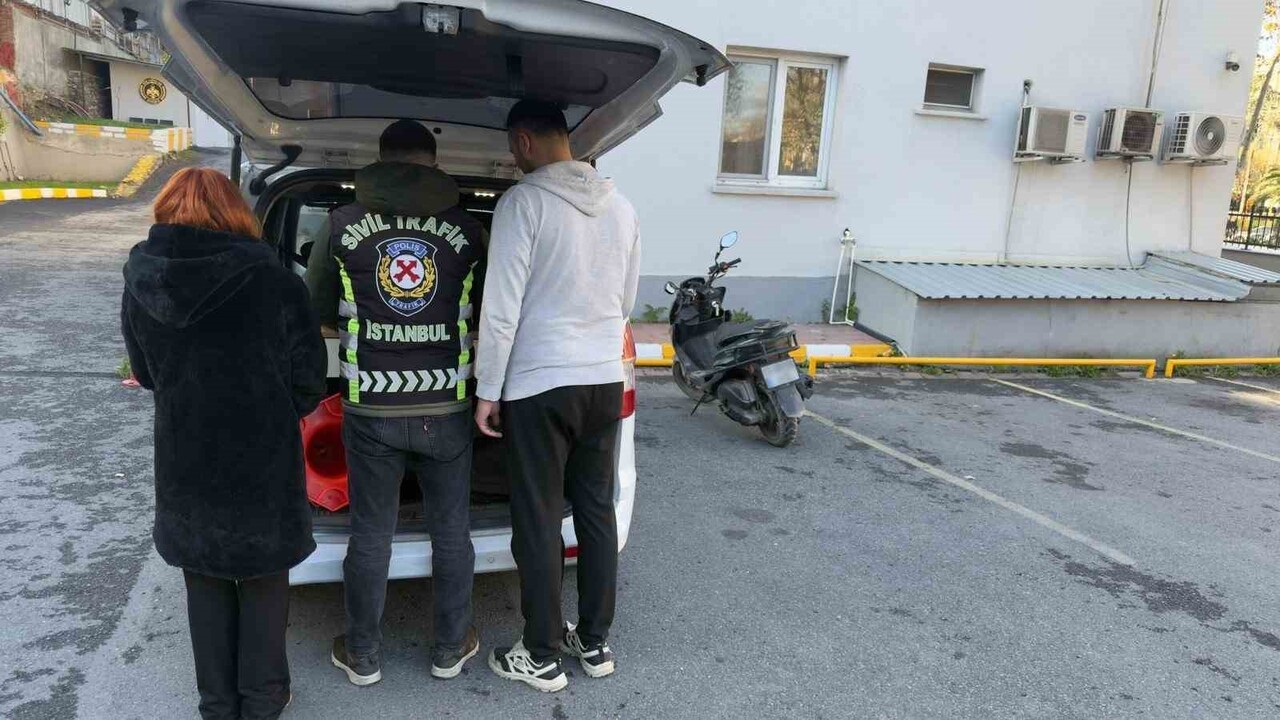 MOTOSİKLET SÜRÜCÜSÜ VE YOLCU