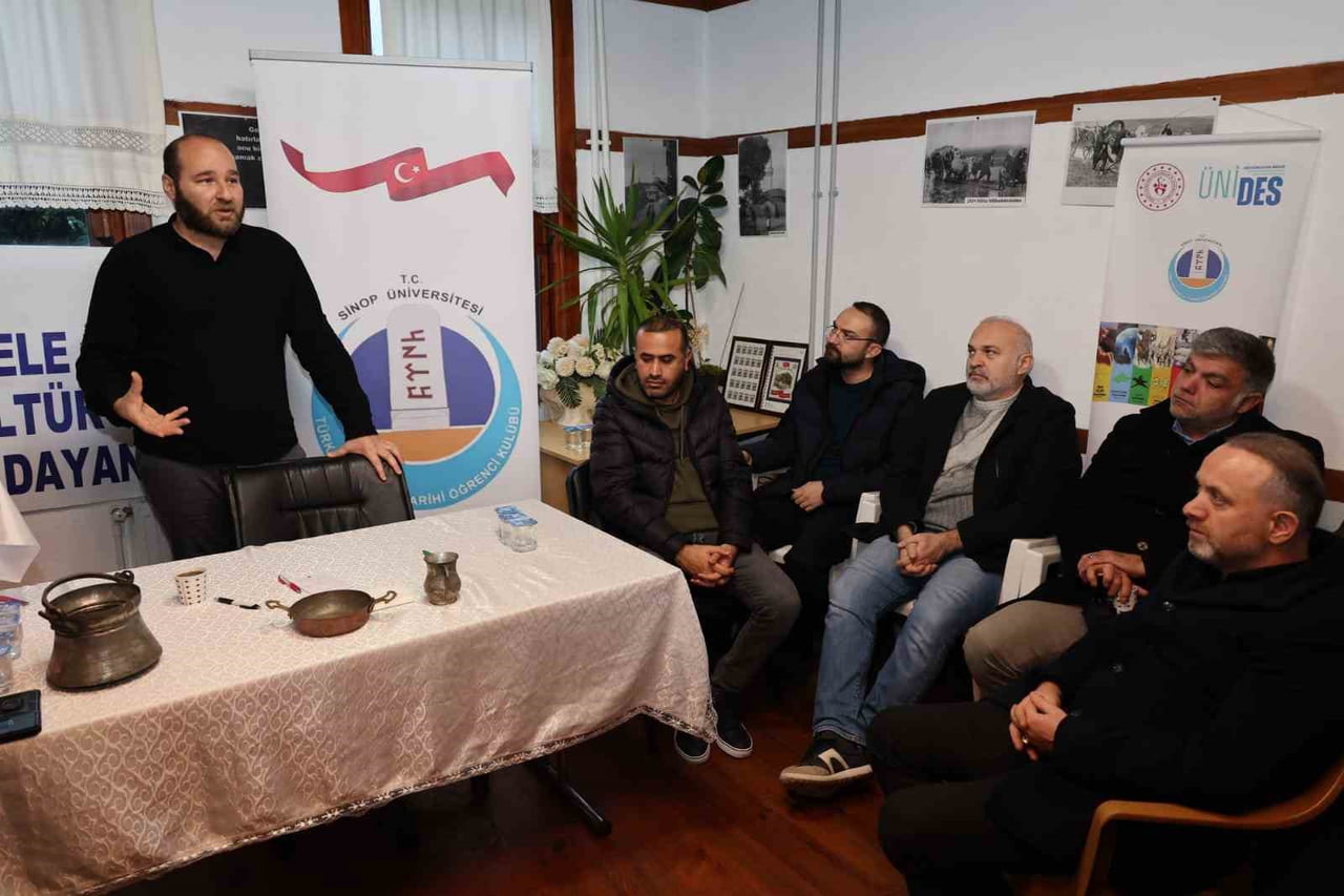 MÜBADELE DERNEĞİ BİNASINDA DÜZENLENEN PROGRAMDA, TÜRK DÜNYASININ ORTAK MUTFAK KÜLTÜRÜ HEM AKADEMİK...