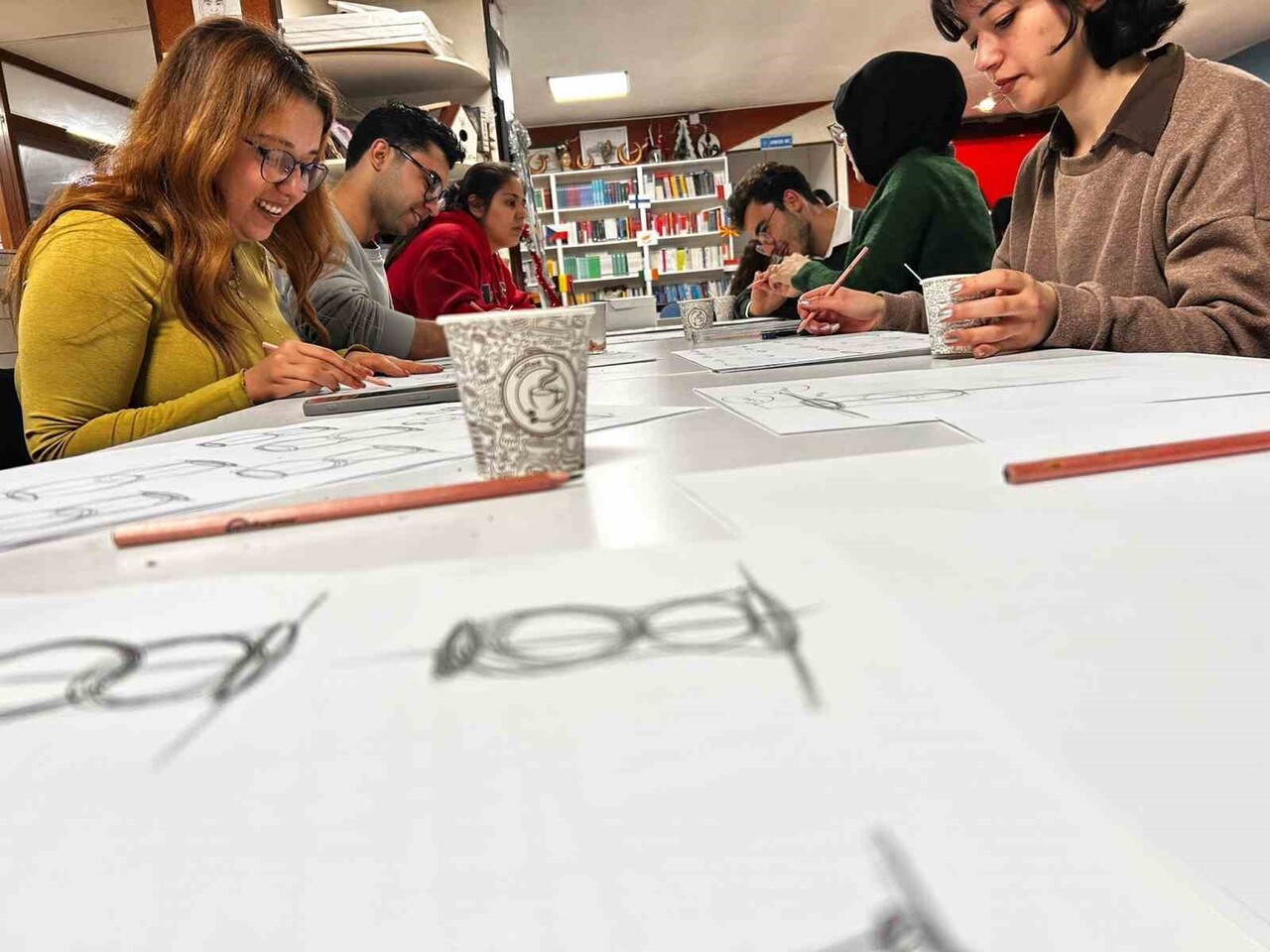 MUĞLA’DA GENÇLER SANATIN İÇİNDE