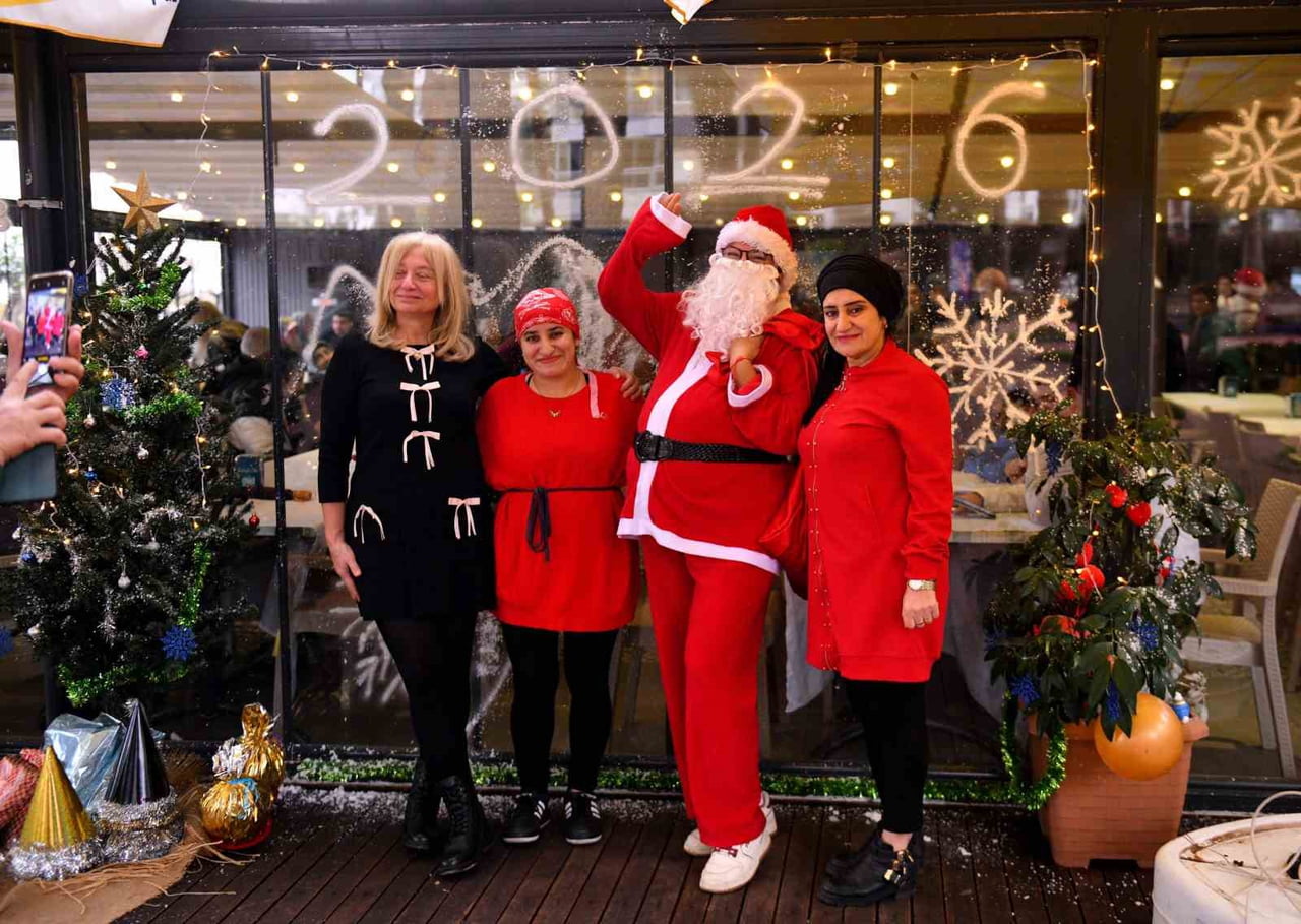 MURATPAŞA BELEDİYESİ ADALYA VAKFI ENGELSİZ KAFE, YENİ YILI ÖZEL BİR ETKİNLİKLE KARŞILADI. ÖZEL...