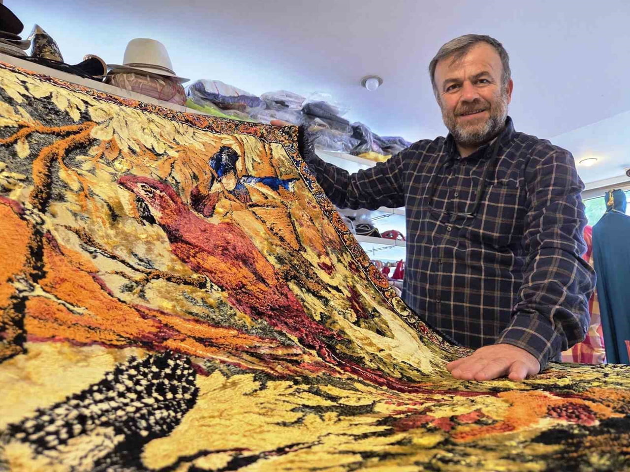 MÜZİK ÖĞRETMENİ OLARAK GÖREV YAPAN SEÇKİN ESEN (55), ŞİMDİYE KADAR EDİNDİĞİ KAZANIMINI FARKLI BİR...