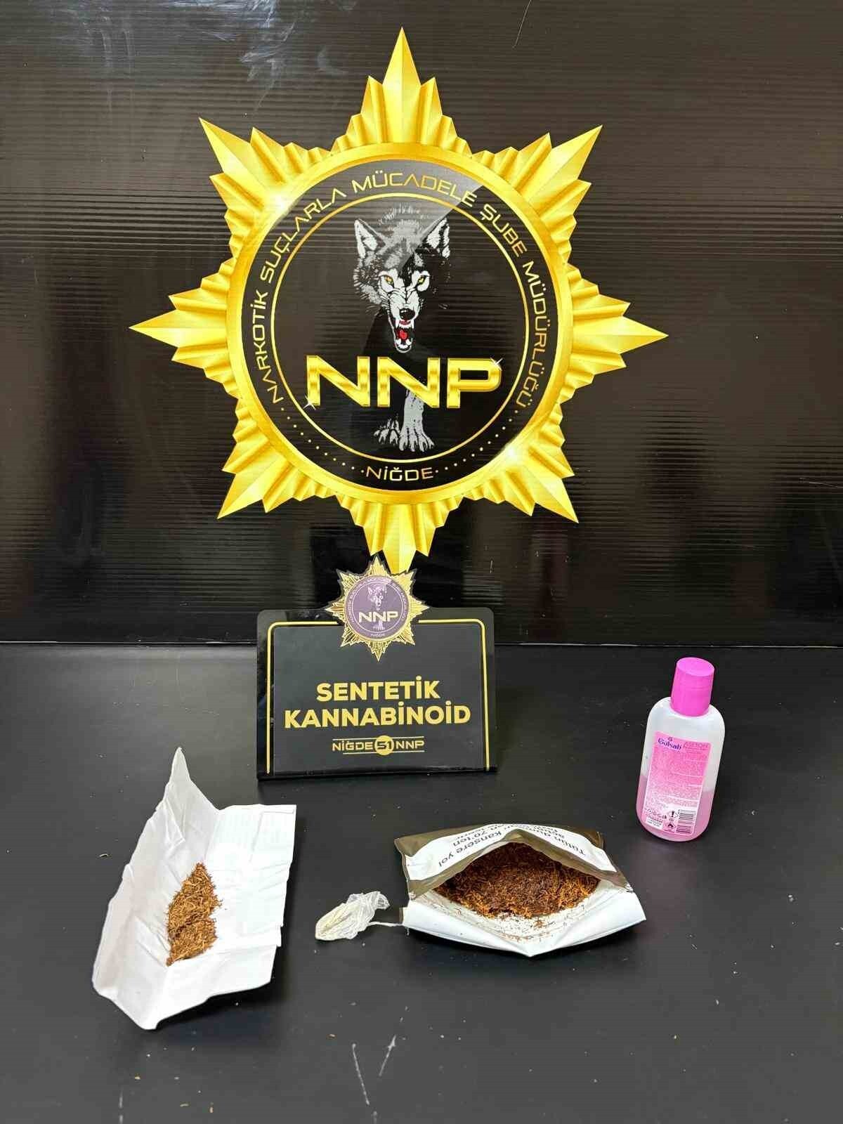 NARKOTİK SUÇLARLA MÜCADELE ŞUBE MÜDÜRLÜĞÜ EKİPLERİNCE UYUŞTURUCU MADDE TİCARETİ YAPAN, BULUNDURAN...