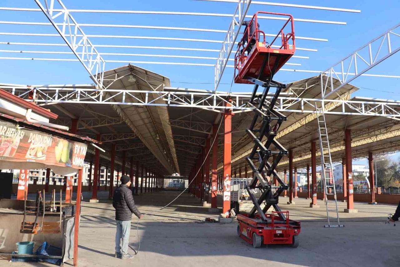 NAZİLLİ BELEDİYESİ, ESNAF VE VATANDAŞLARDAN GELEN TALEPLER DOĞRULTUSUNDA ŞİRİNEVLER MAHALLESİ...