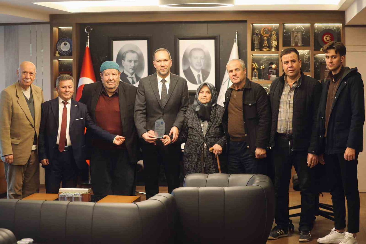 NİĞDE’DE YAPIMI DEVAM EDEN İMAM HATİP MERKEZ CAMİİ’NE HAYIRSEVER EFE AİLESİNDEN ANLAMLI BİR DESTEK...