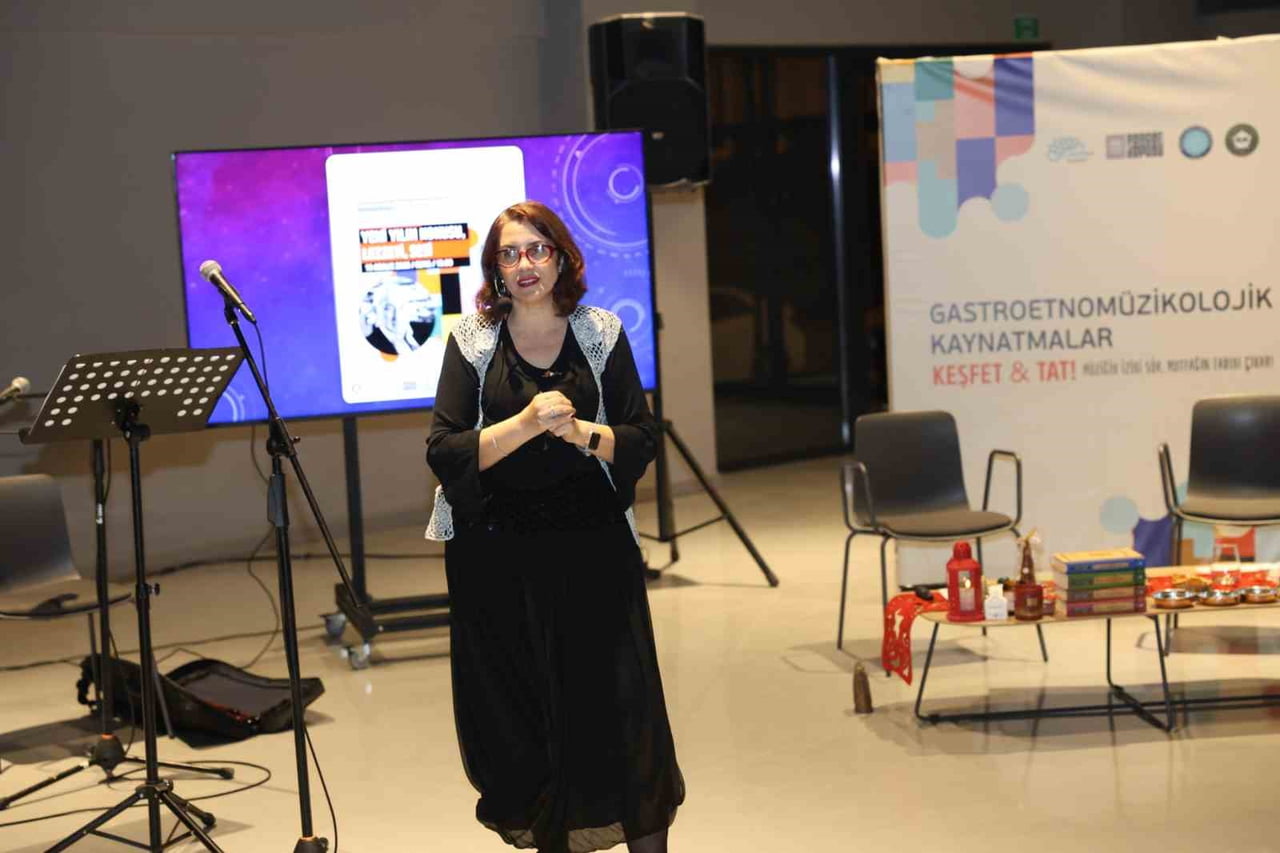 NİLÜFER BELEDİYESİ’NİN DÜZENLEDİĞİ "GASTROETNOMÜZİKOLOJİK KAYNATMALAR" ETKİNLİĞİNDE "YENİ YIL"...