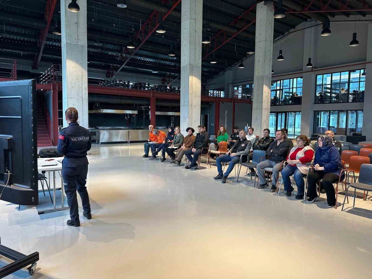 NİLÜFER BELEDİYESİ, SİVİL TOPLUM KURULUŞLARI İLE İŞ BİRLİĞİ YAPARAK AFET BİLİNCİNİ ARTIRIYOR....