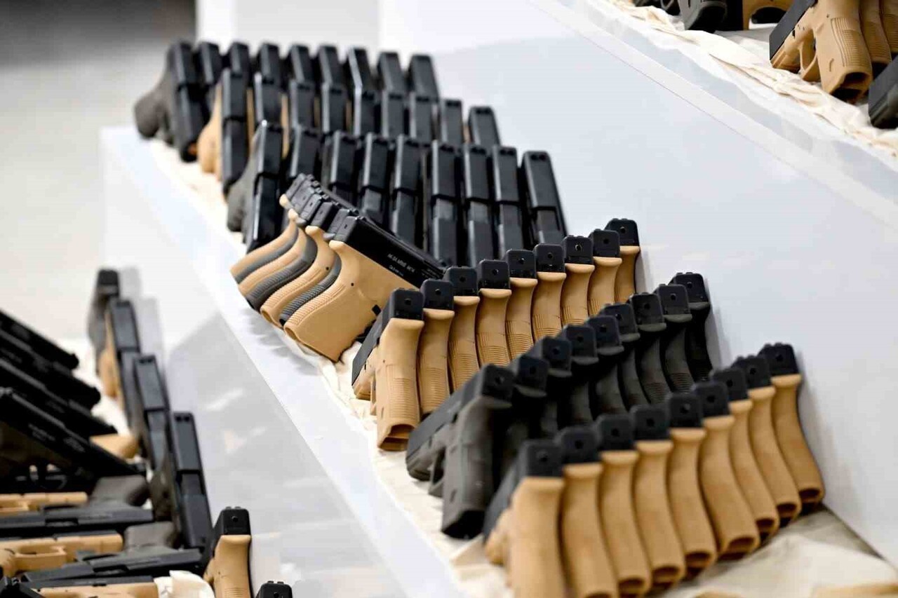 OPERASYONDA BİN ADET TABANCA ELE GEÇİRİLDİ.