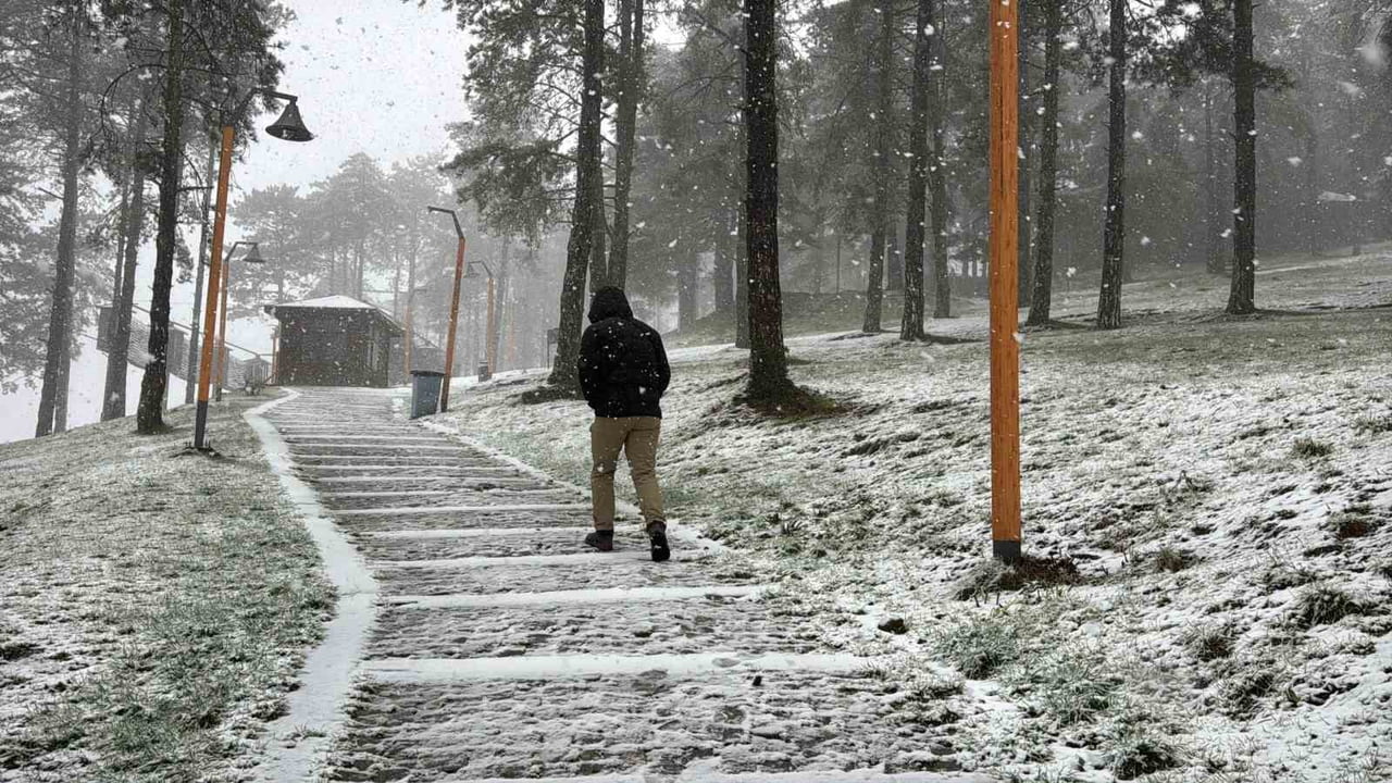 ORDU'NUN 'SEYİR TERASI' OLARAK ADLANDIRILAN VE DENİZDEN 530 METRE YÜKSEKLİKTEKİ BOZTEPE, KAR...