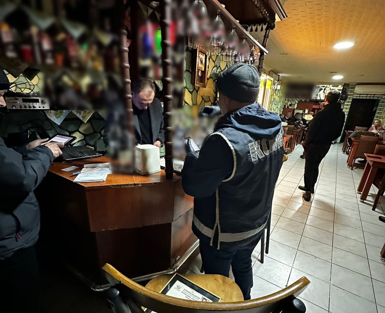 ORDU’DA EMNİYET MÜDÜRLÜĞÜ EKİPLERİ TARAFINDAN YIL BAŞI ÖNCESİ HALK SAĞLIĞINI TEHDİT EDEN KAÇAK VE...